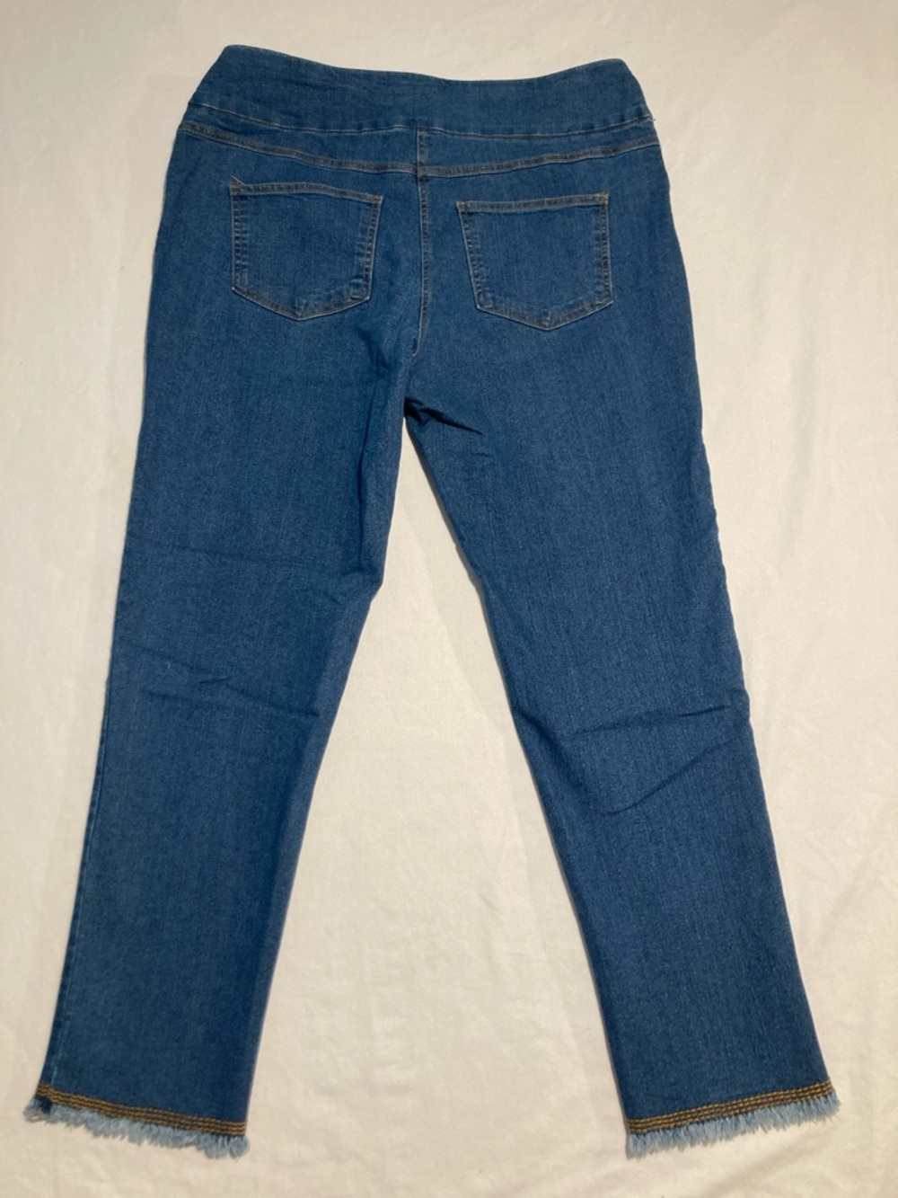 Ruby Rd. Dark Blue Cropped Stretch Denim Jeans (Item No. R23) - Picture 9 of 10